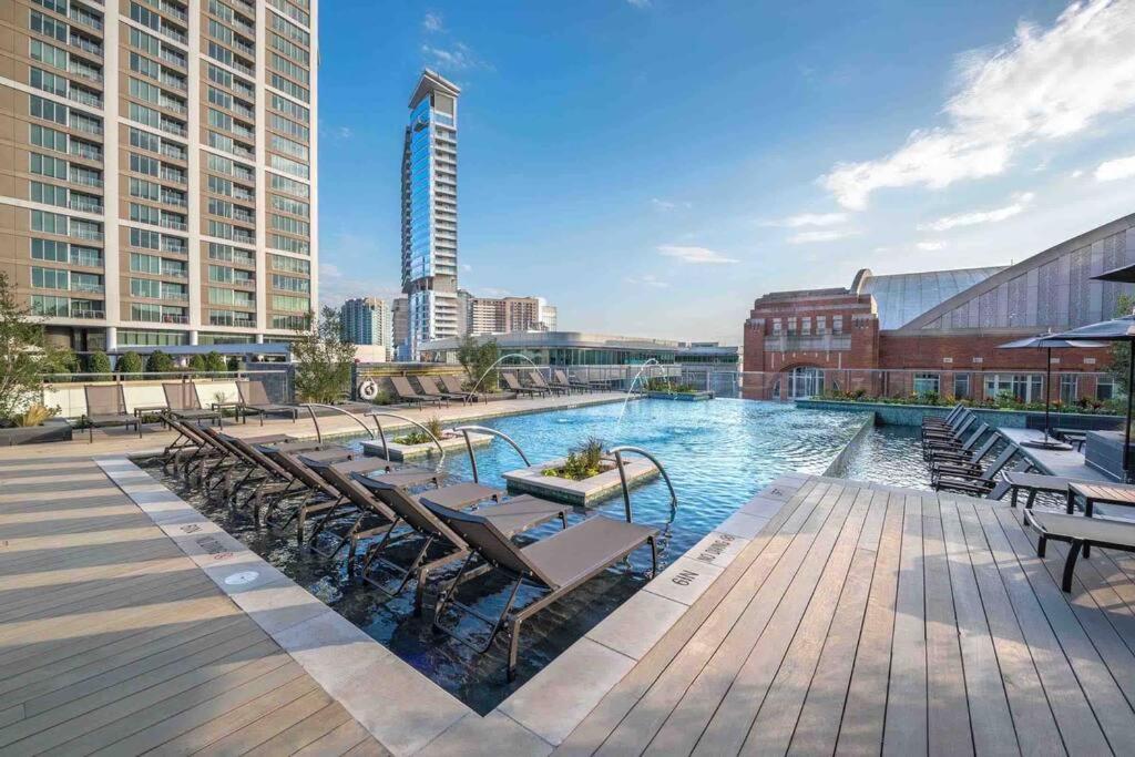 Apartment Opulence Is A Way Of Life Dallas