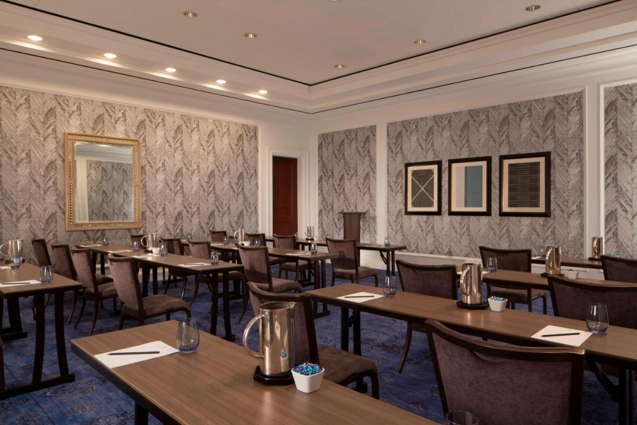 The Ritz-carlton, Hotel