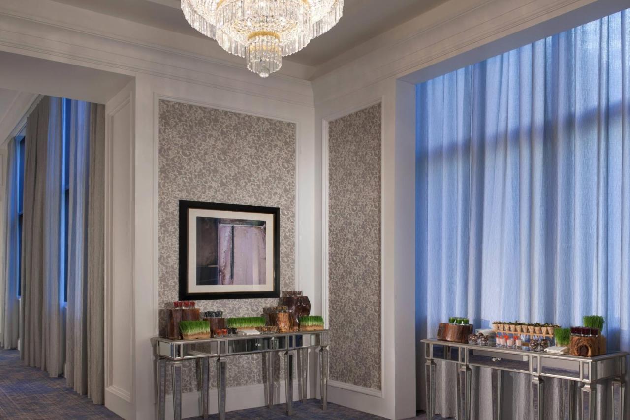 Hotel The Ritz-carlton, 4*