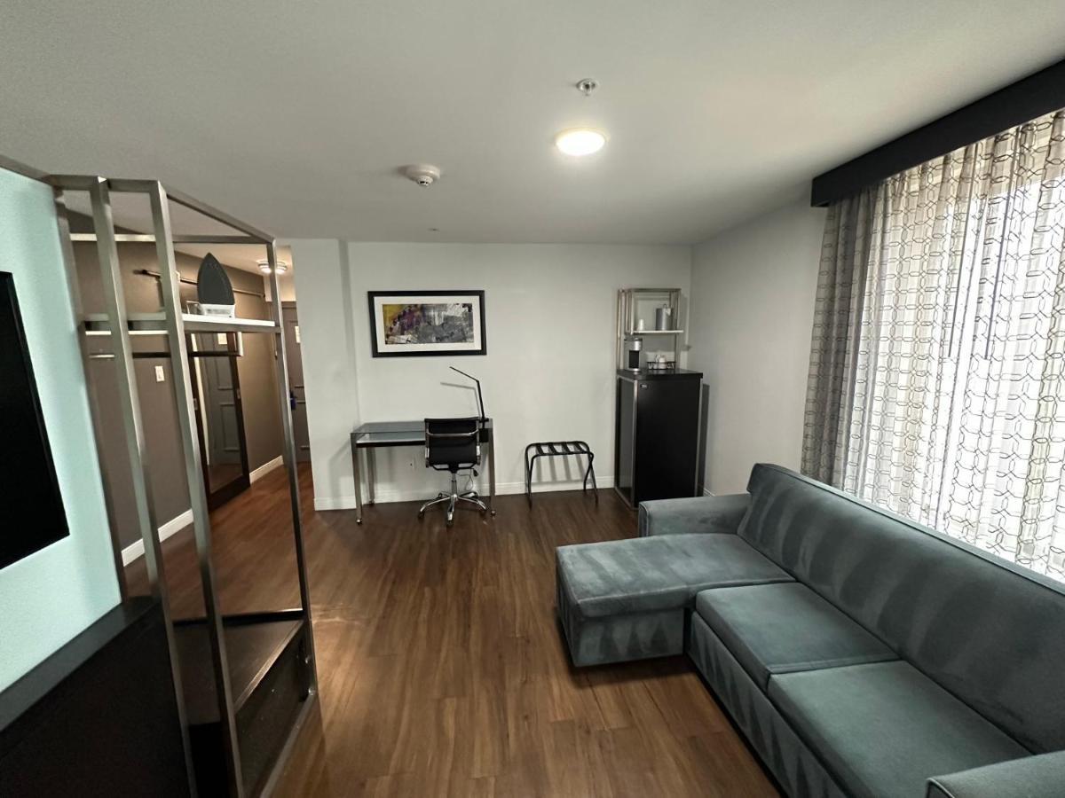 Hotel Express - Downtown By Ihg 3*