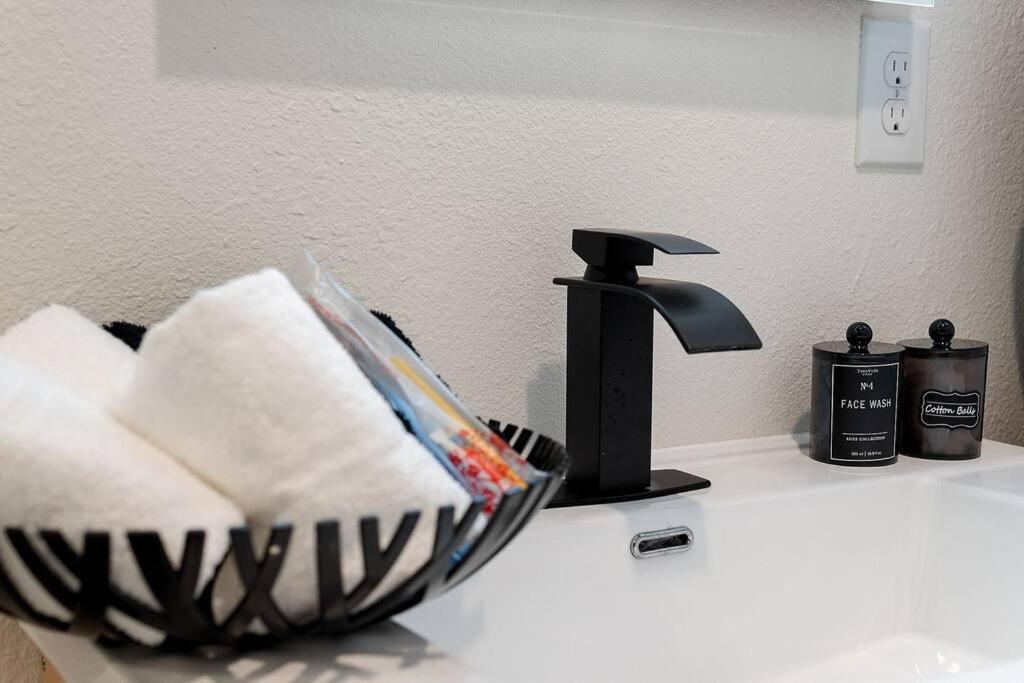 Comfy1b Near Deep Ellum+parking Apartment *