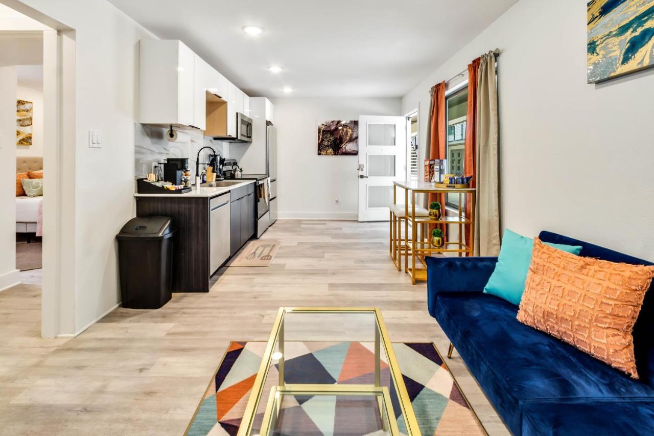 Apartment Luxury Queen Near Downtown Dtx/free Netflix &parking *