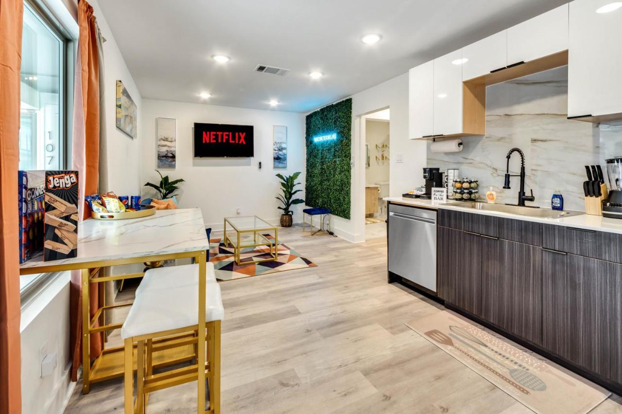 Apartment Luxury Queen Near Downtown Dtx/free Netflix &parking Dallas