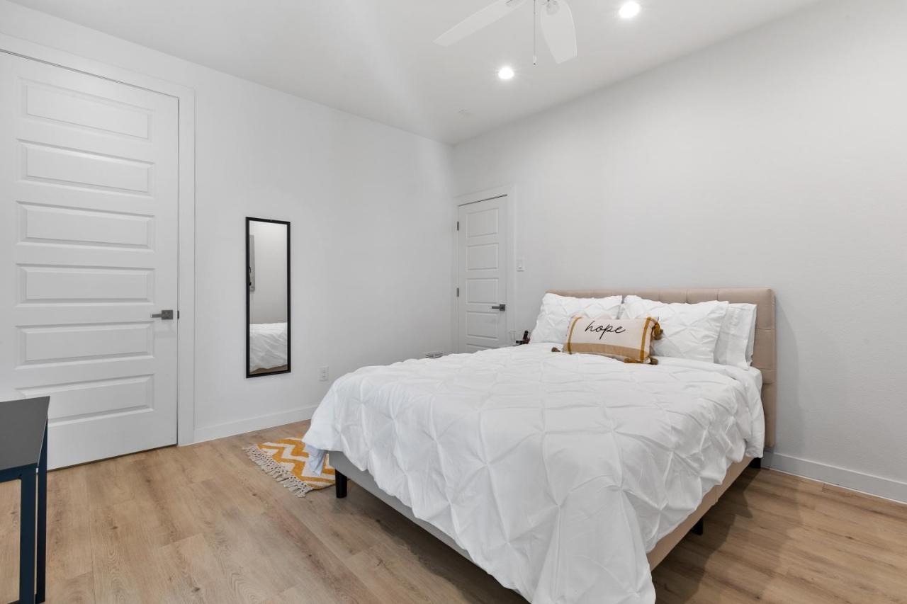 Eastvillage Signature By Dunyha Villa Dallas