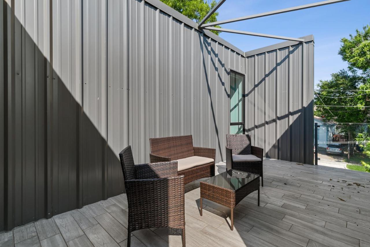 Villa Eastvillage Signature By Dunyha Dallas