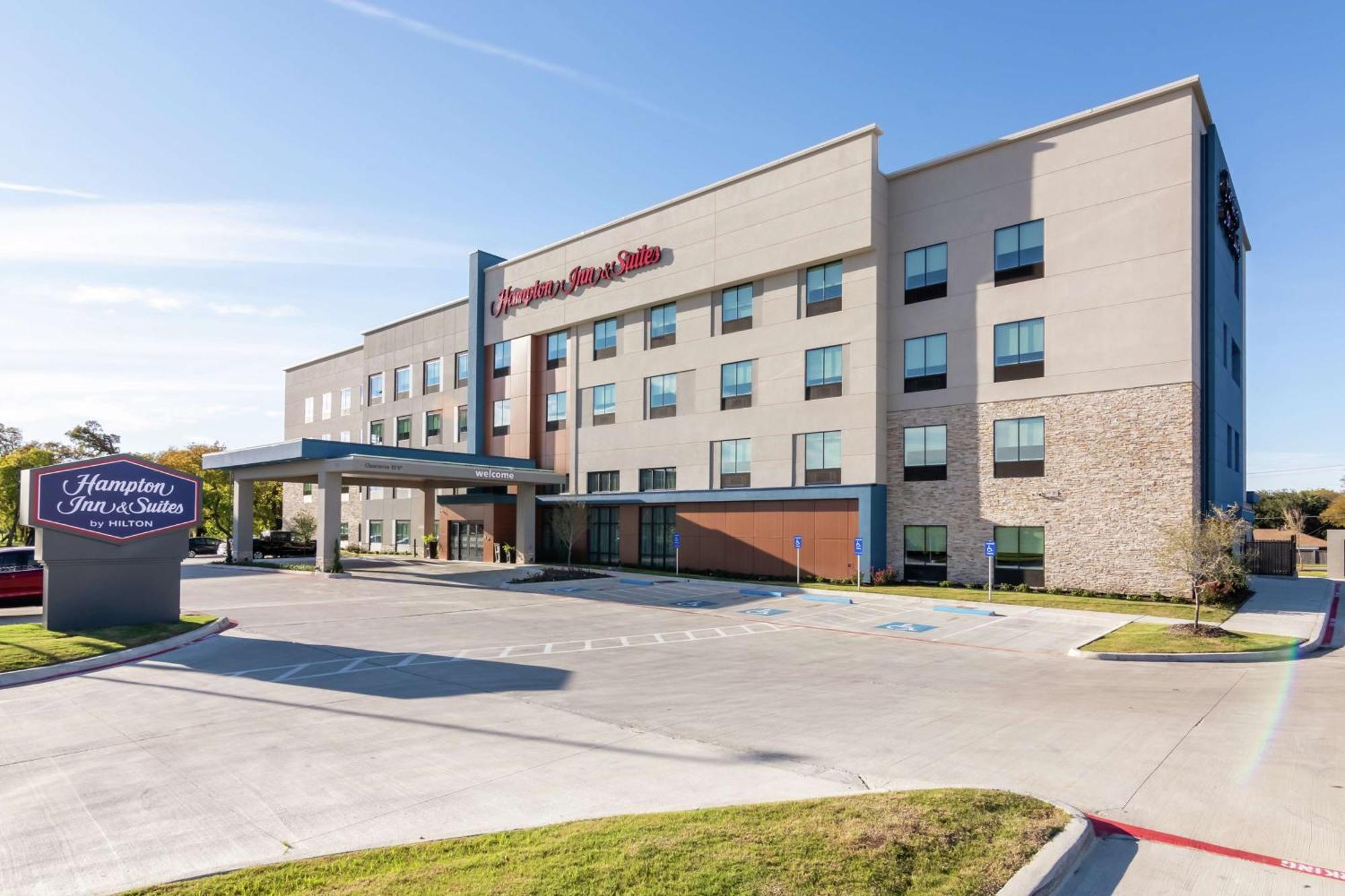 Hotel Hampton & East 3*