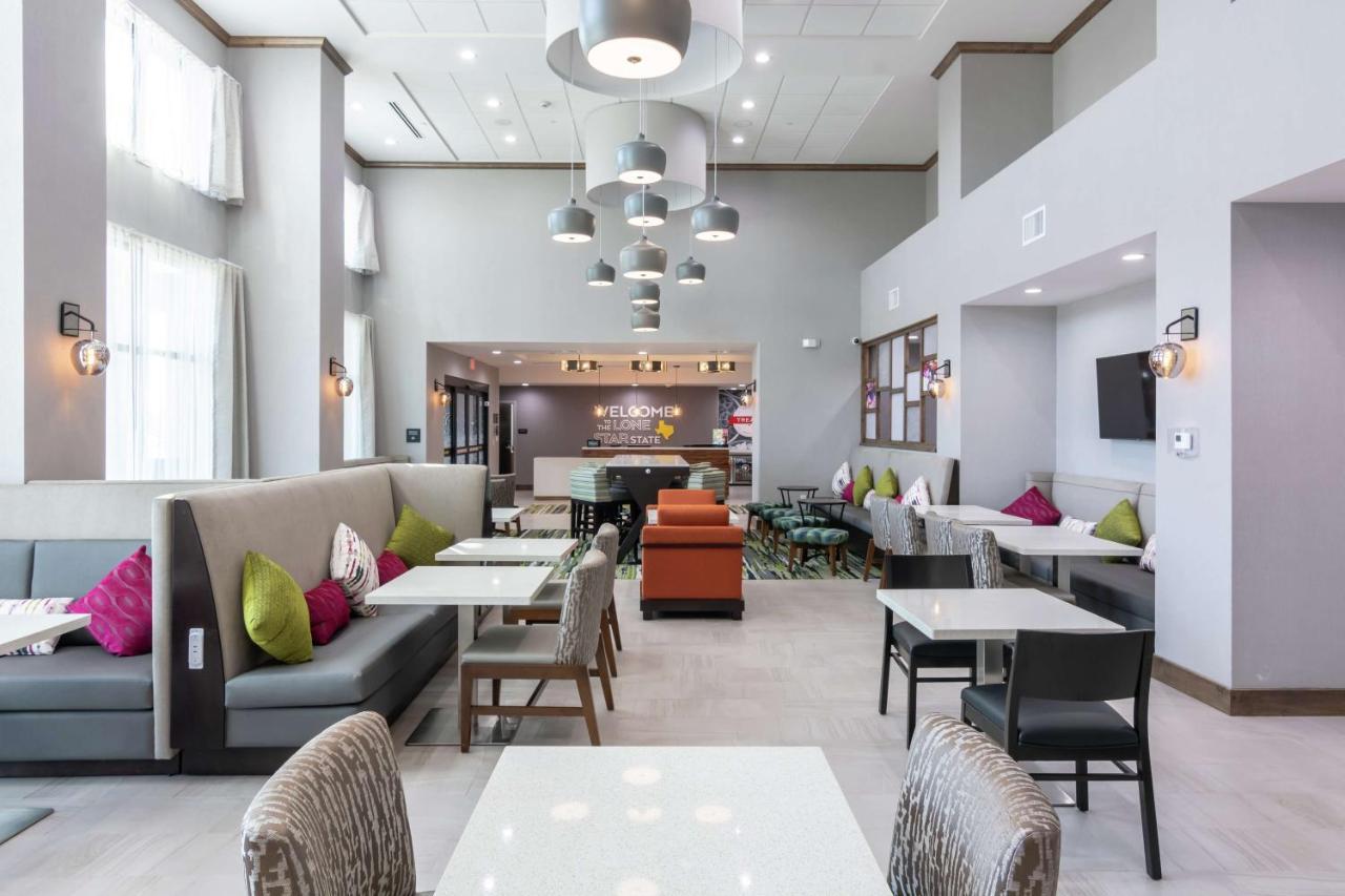 Hampton & East Hotel 3*