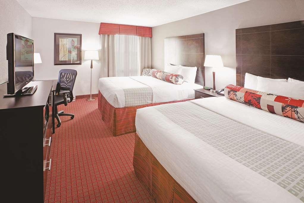 La Quinta By Wyndham I-35 Walnut Hill Ln 3* Dallas