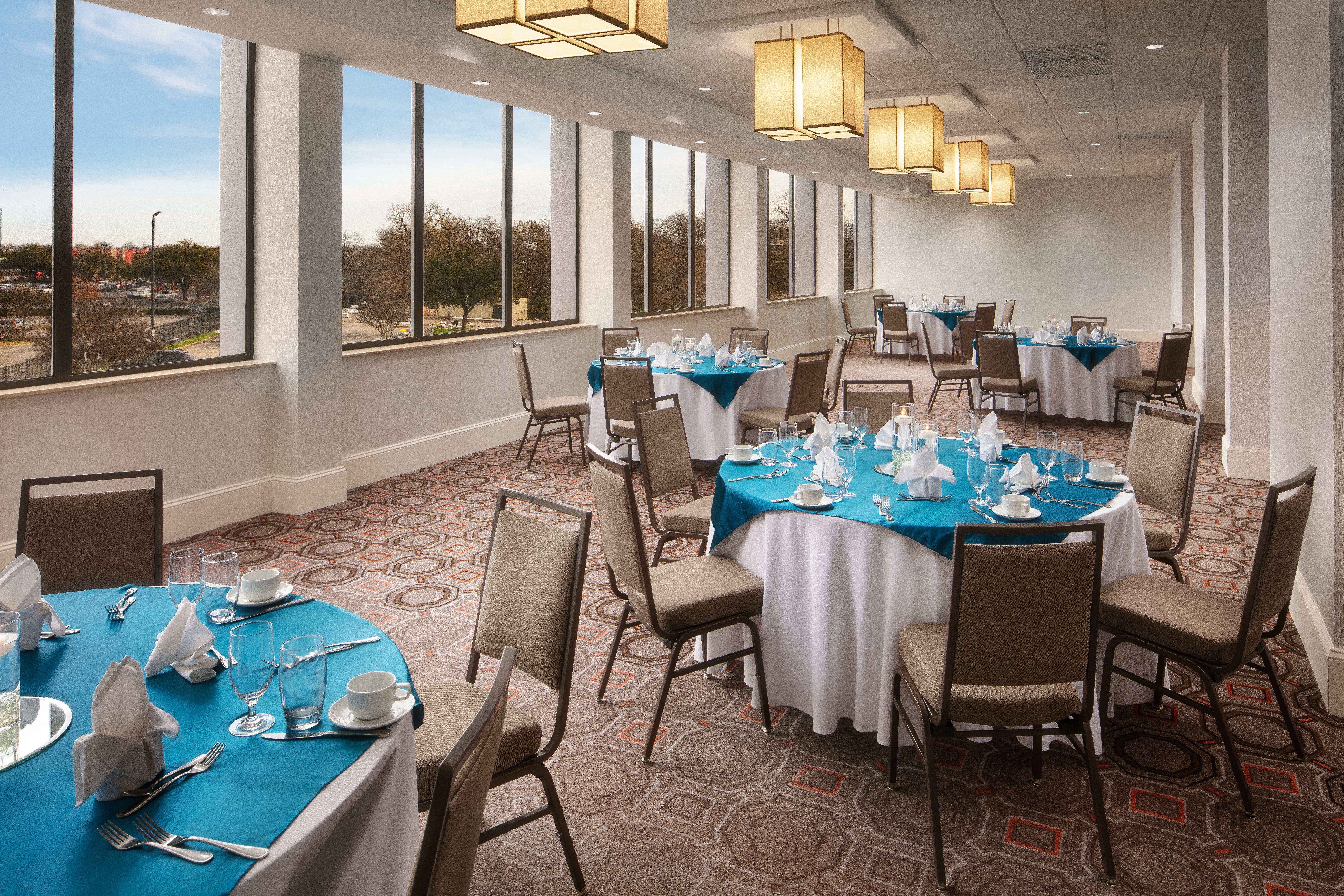 Hotel Crowne Plaza Market Ctr - Field, An Ihg Dallas