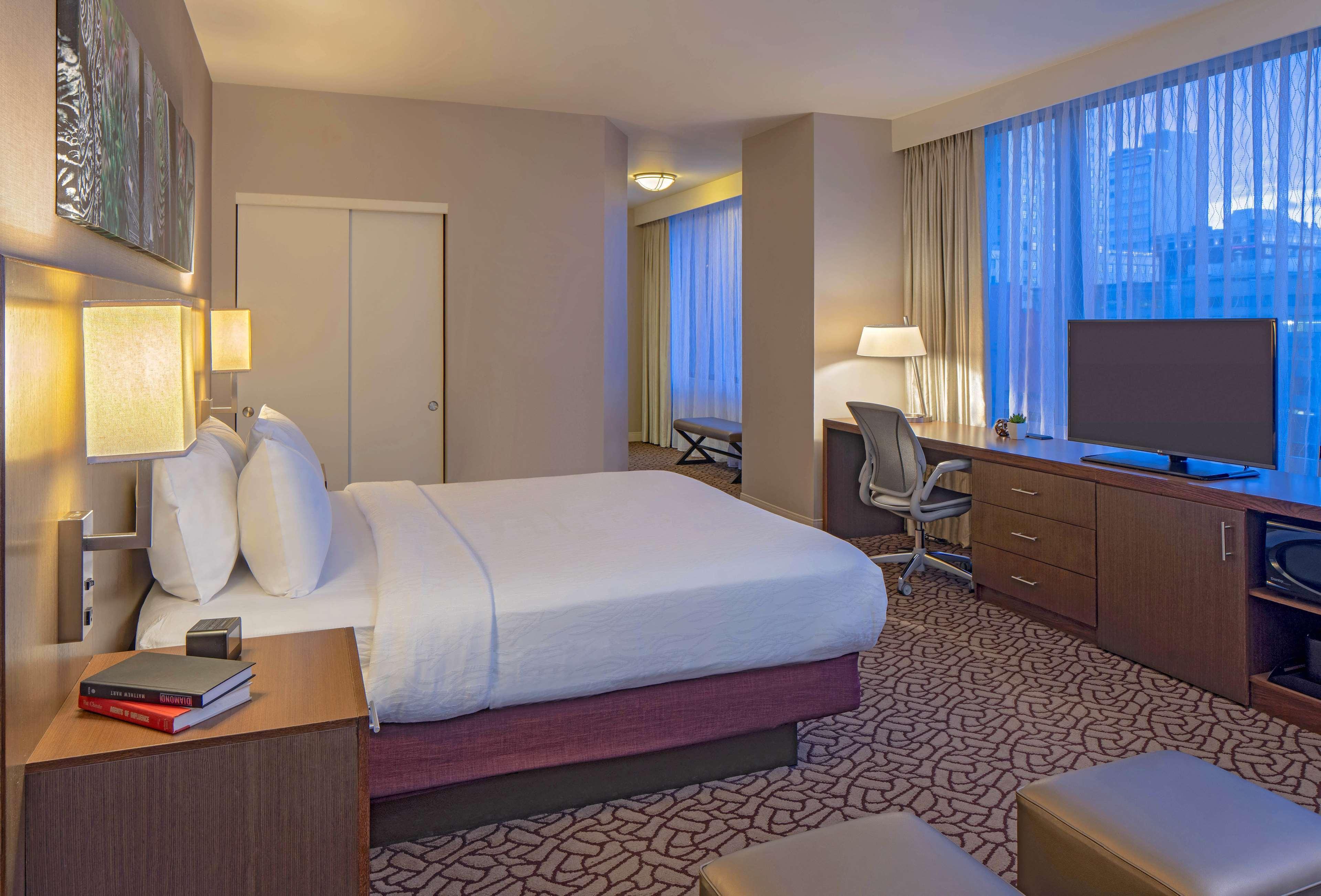 Hilton Garden Downtown Hotel 3*