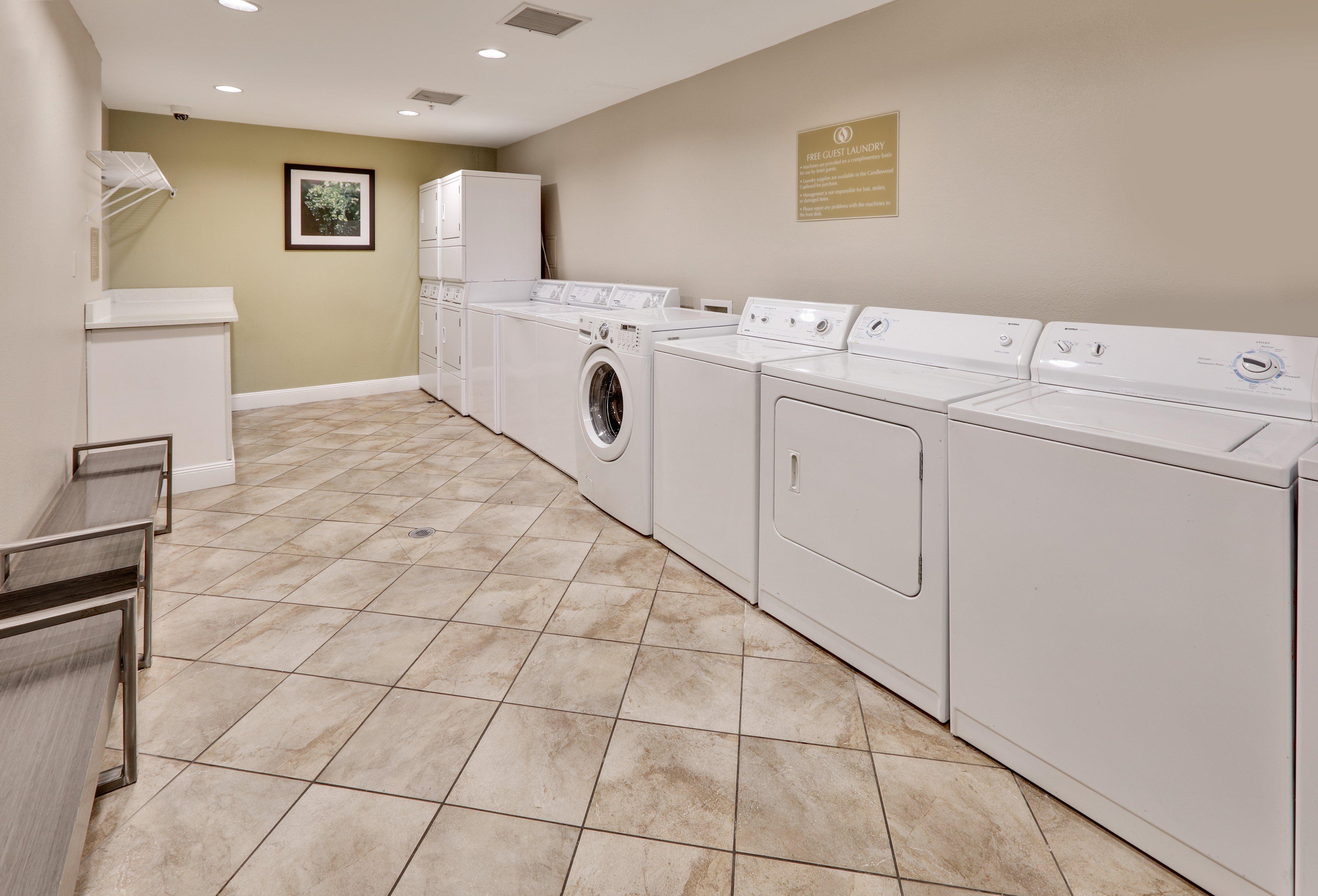Candlewood Market Center-love Field By Ihg