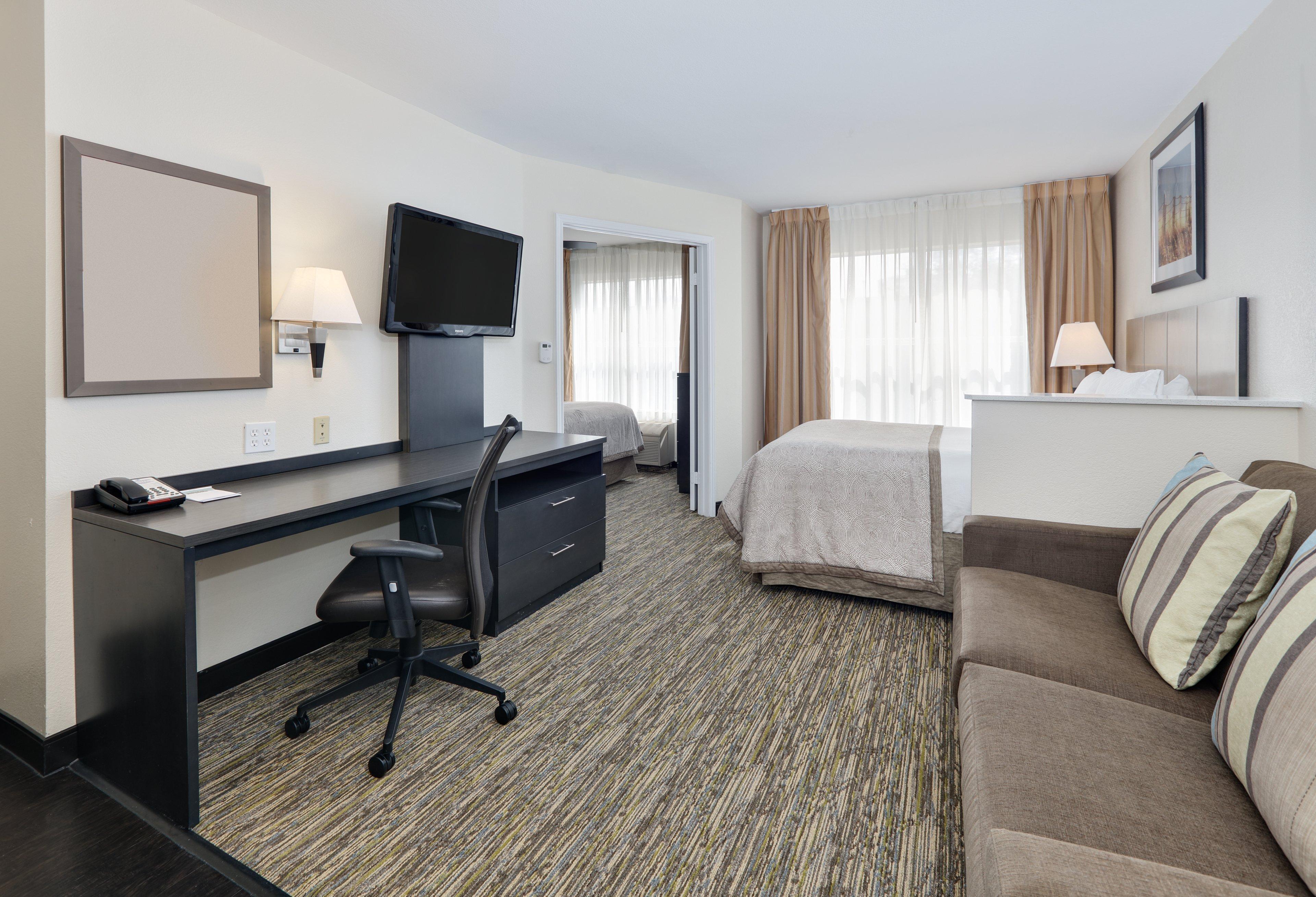 Candlewood Market Center-love Field By Ihg