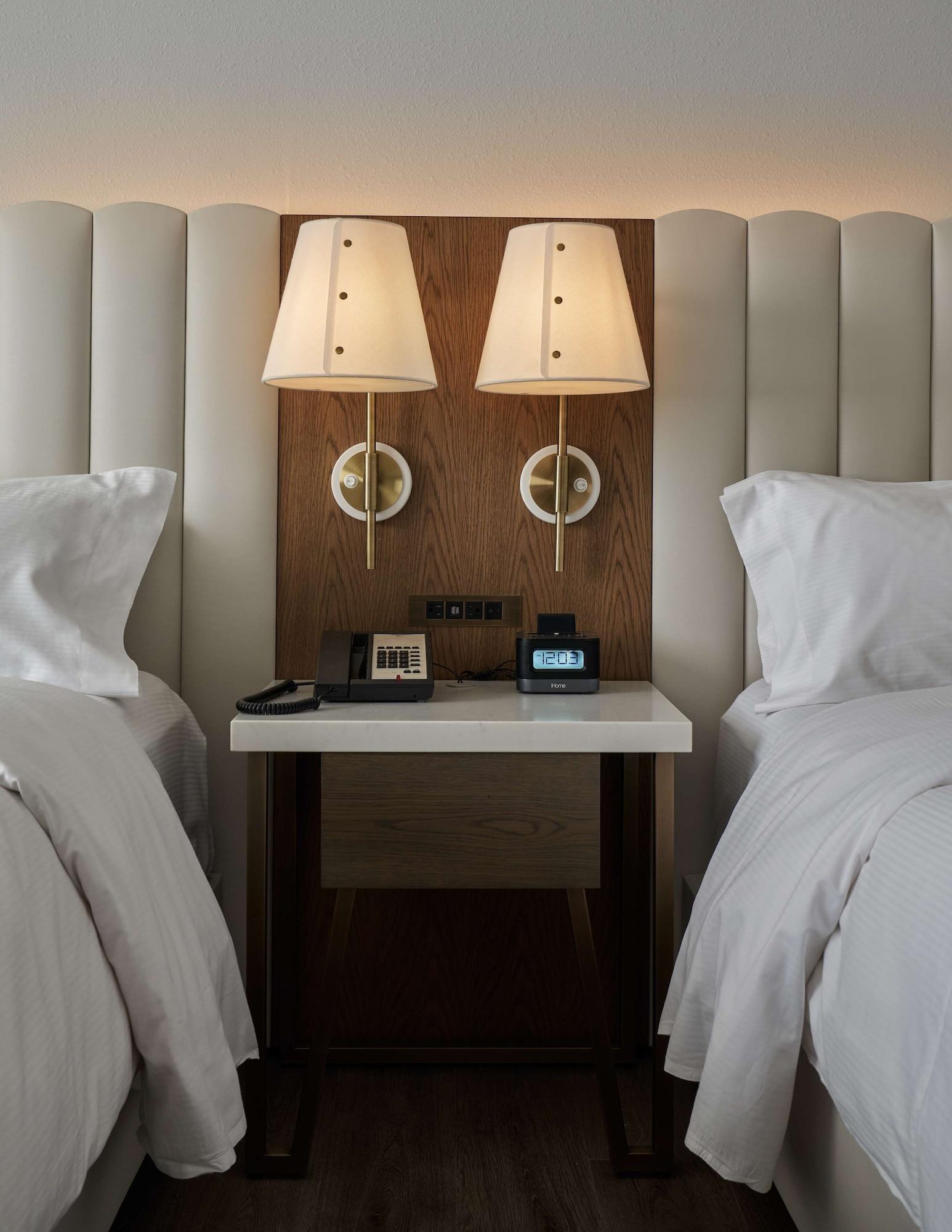 Doubletree By Hilton - Field Hotel 4*