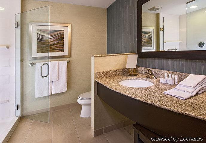 Courtyard By Marriott Northwest Hotel 3*
