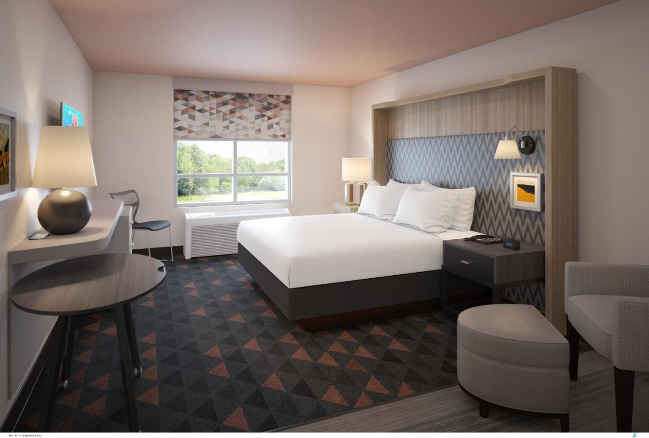 Market Ctr Field By Ihg Hotel