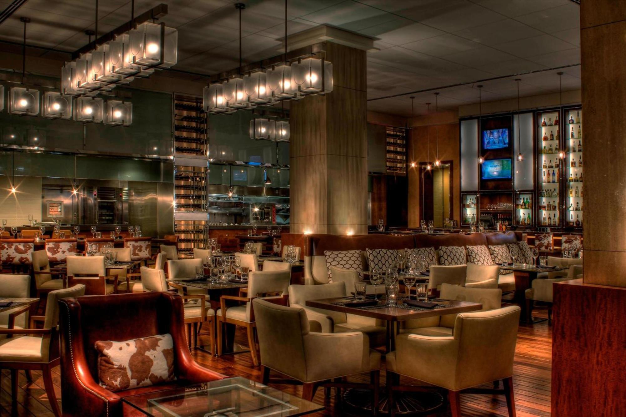Hotel Renaissance Dallas