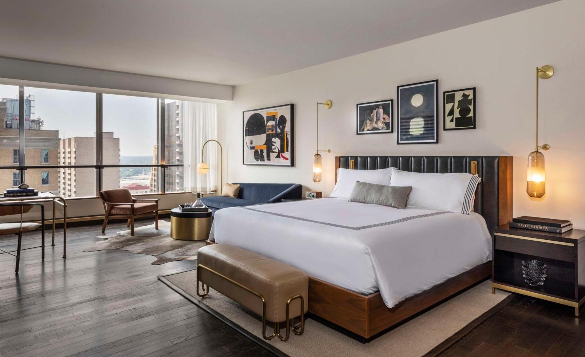 Thompson Dallas, By Hyatt 5*