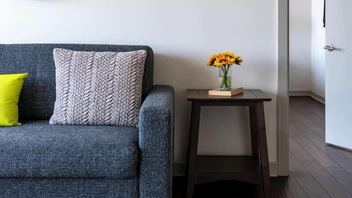 16th Fl Bold Cozysuites With Pool, Gym #3 *