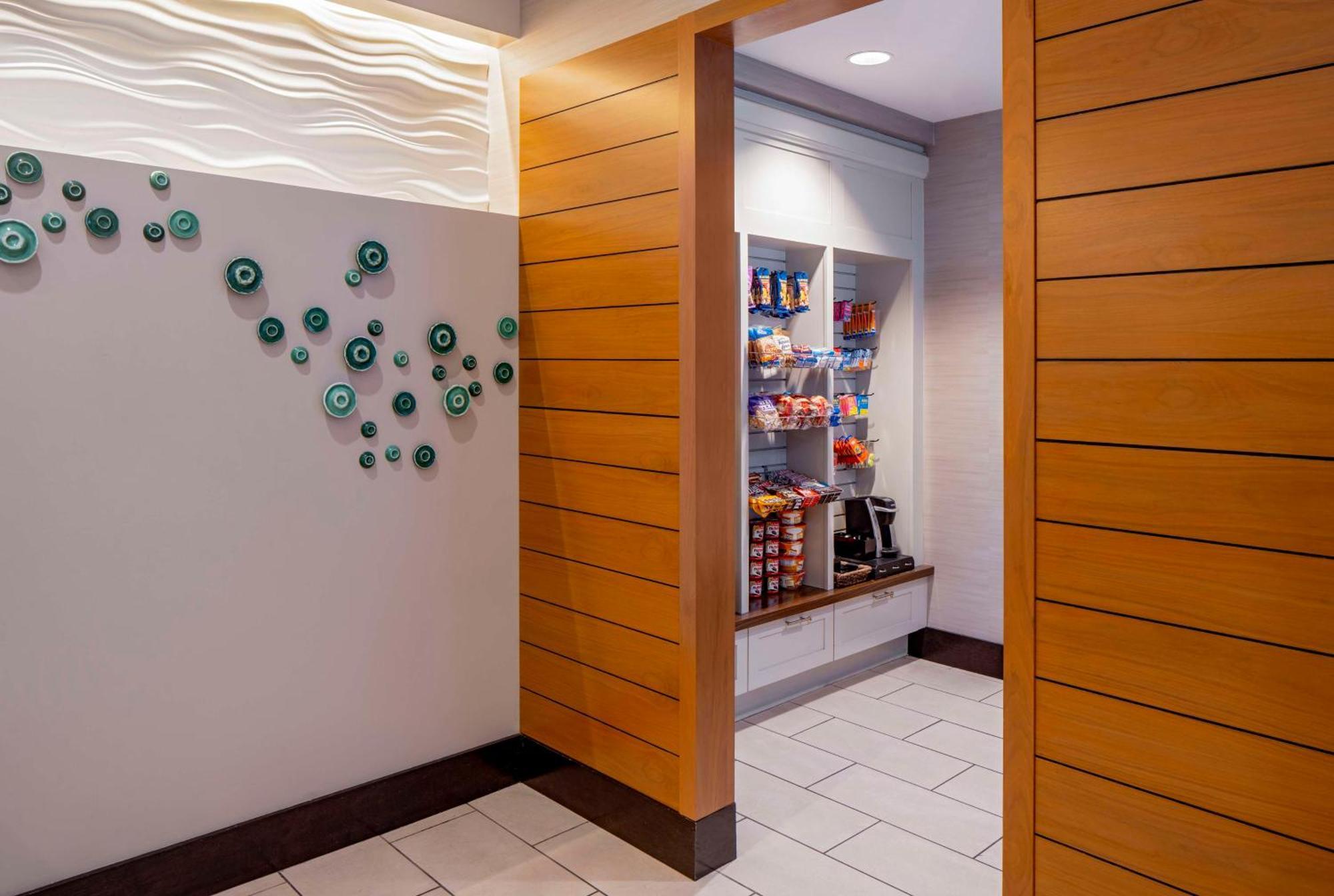 Hilton Garden Downtown Hotel 3*