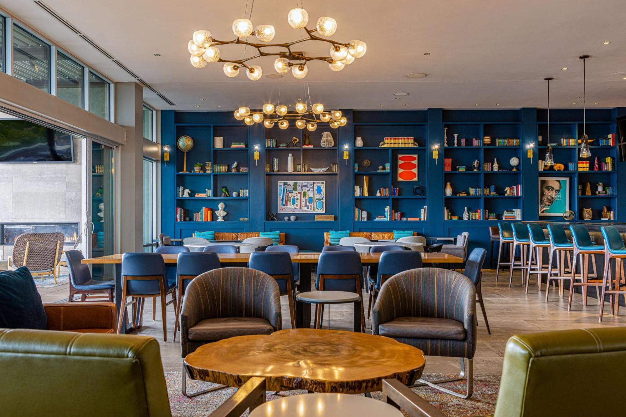 Canopy By Hilton Uptown Hotel 4*