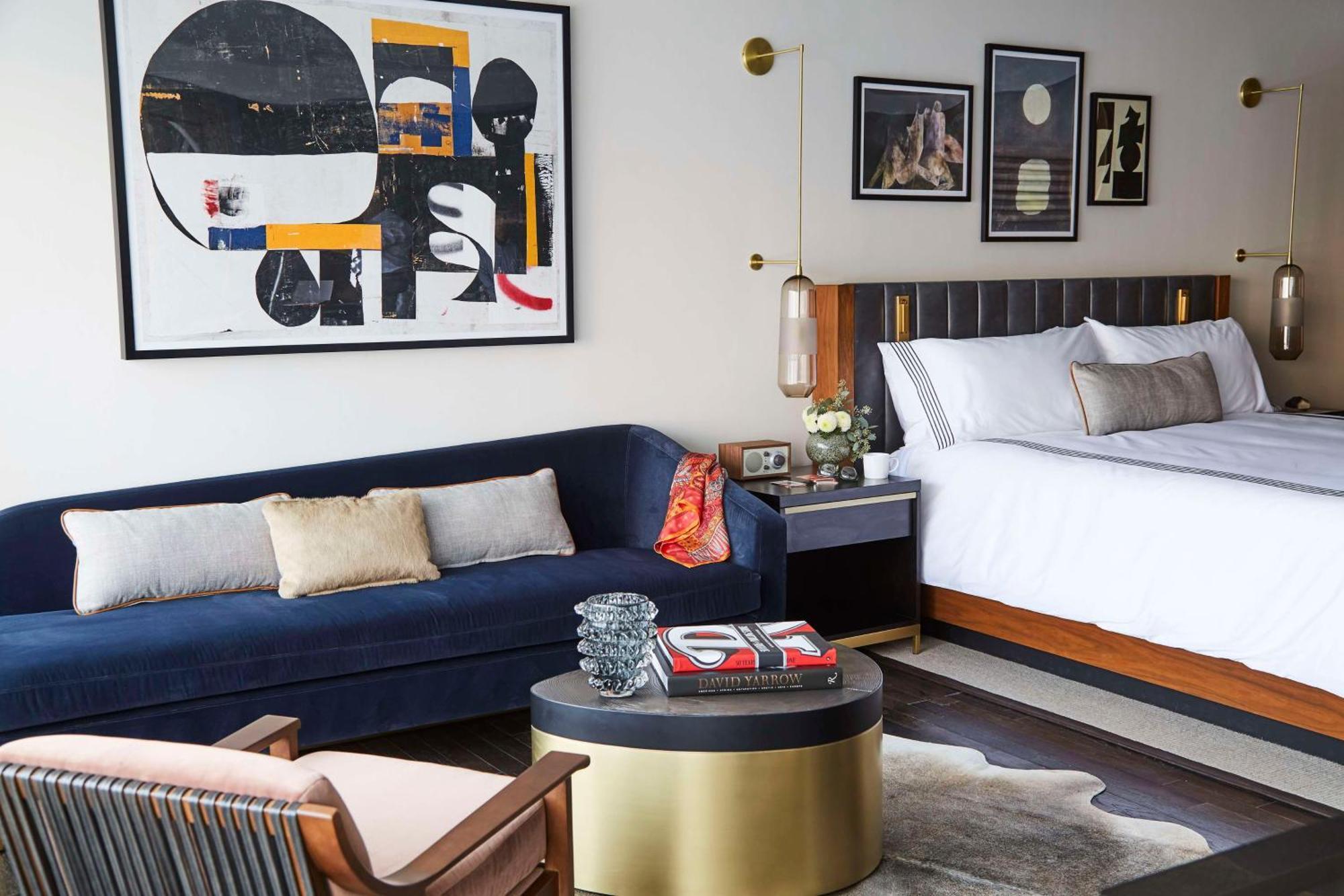 Thompson Dallas, By Hyatt 5*