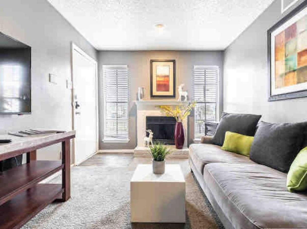 Affordable With Balcony * Dallas