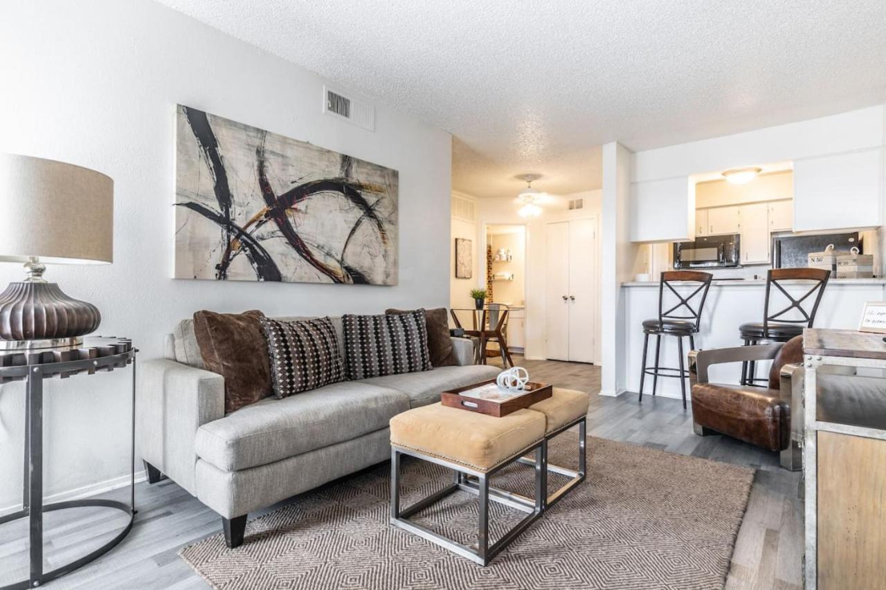 Cozy North One Bedroom Apartment