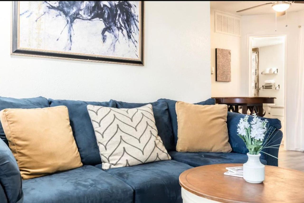 Apartment Awhile In Cozy 1 Bed Dallas
