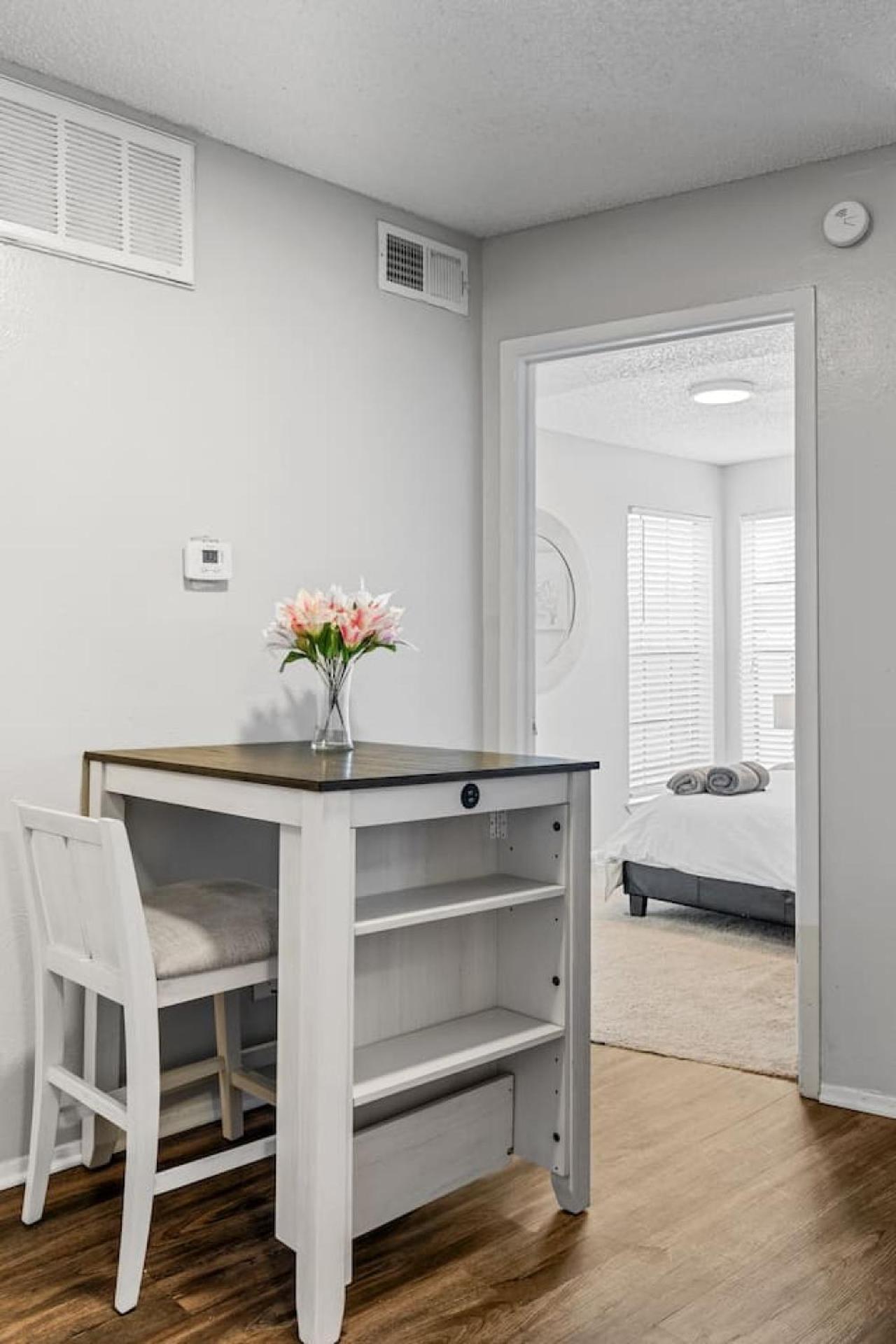 Apartment Extended In Dfw One Bedroom