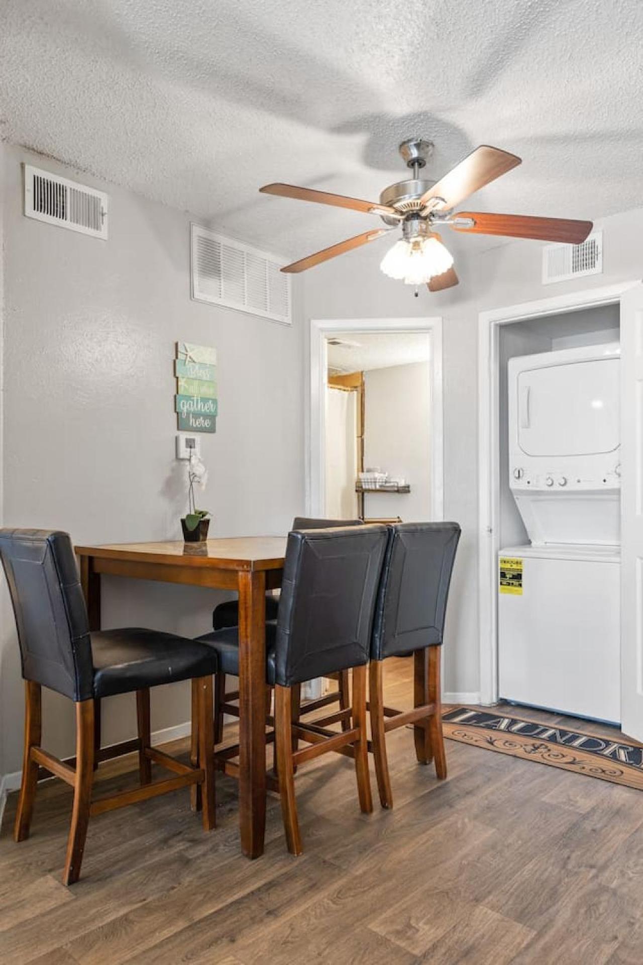 Work Remotely In Urban Dfw Apartment Dallas