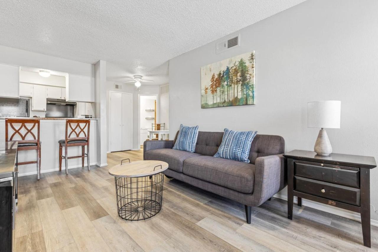 Cute Affordable In Dfw Dallas
