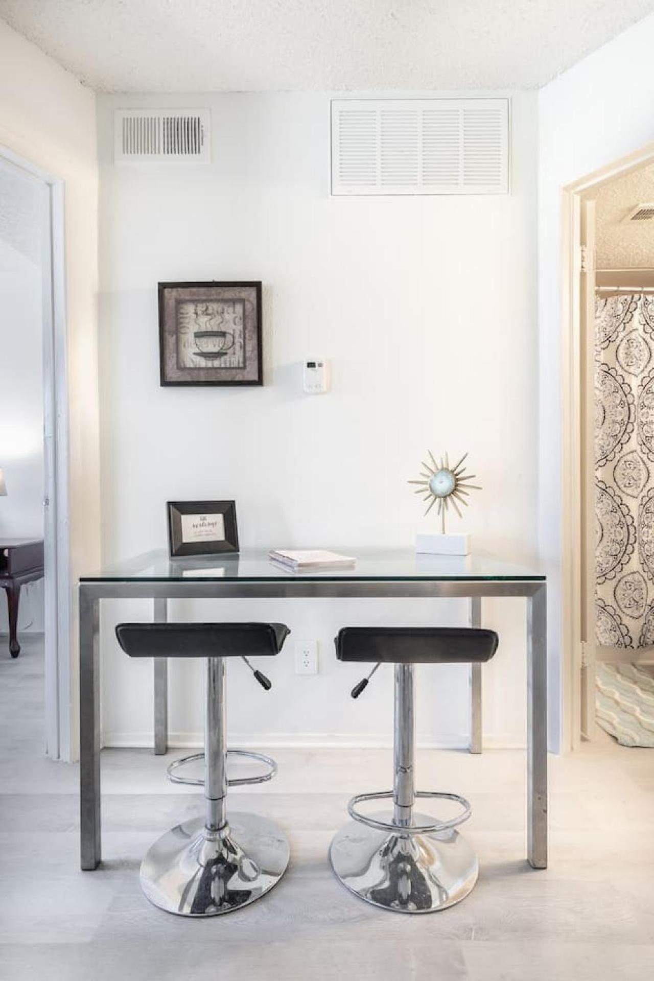 Apartment Simplicity At Its Finest One Bed One Bath In Dfw *
