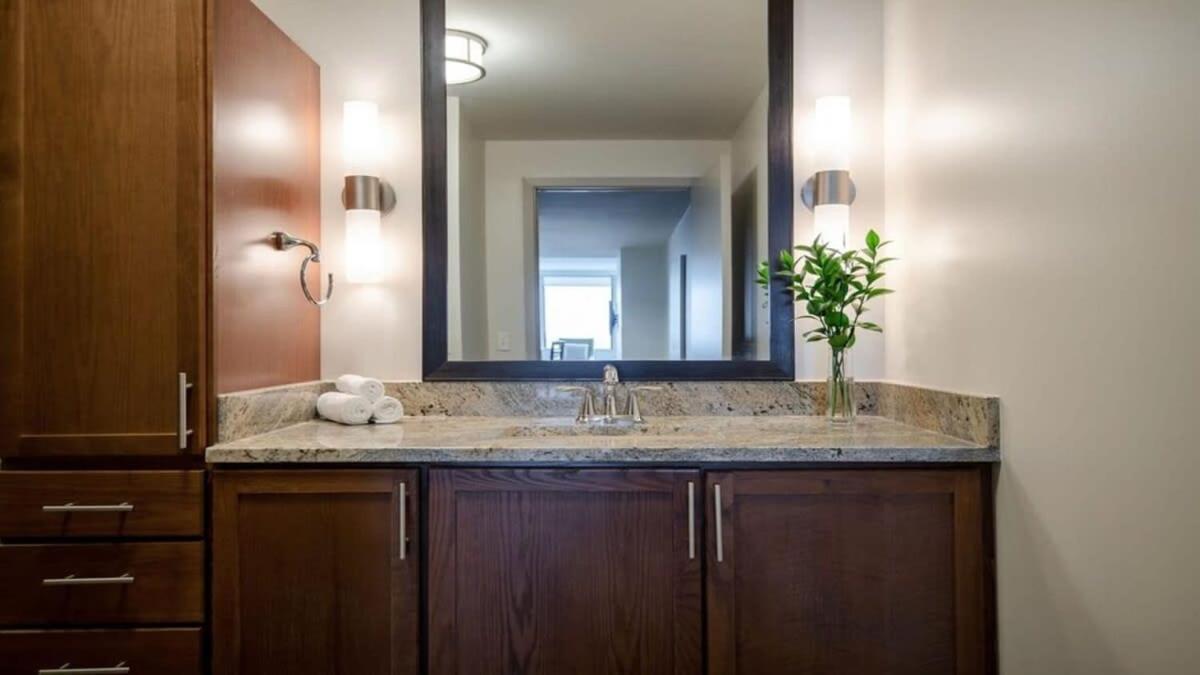 16th Fl Bold Cozysuites With Pool, Gym #3