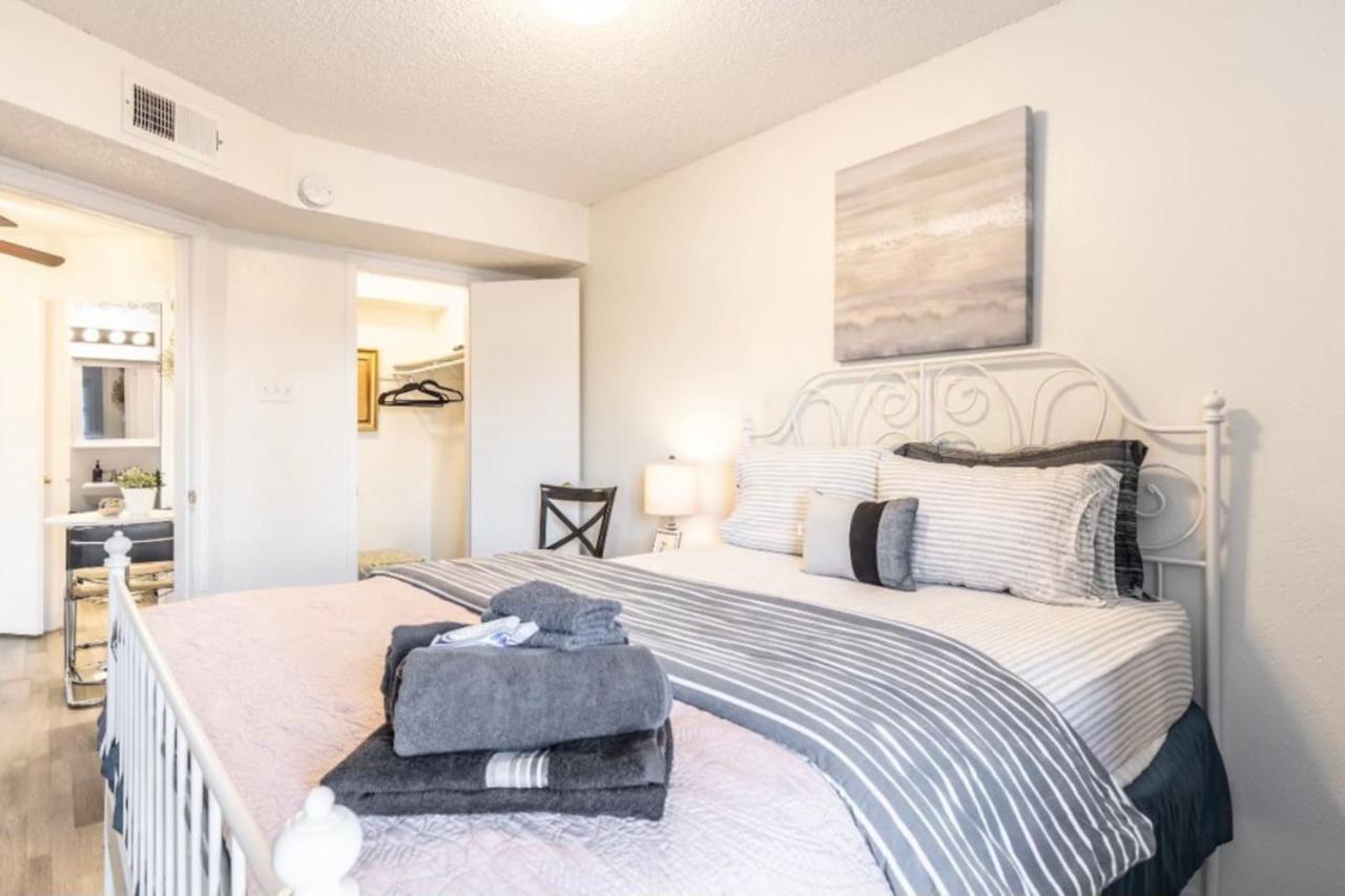 Apartment North Updated One Bedroom *