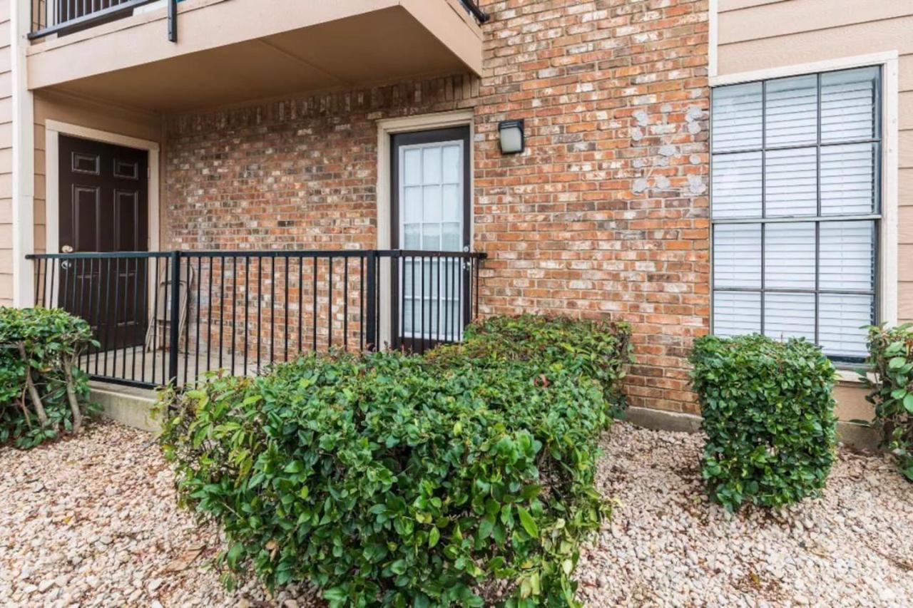 Apartment Awhile In Cozy 1 Bed Dallas