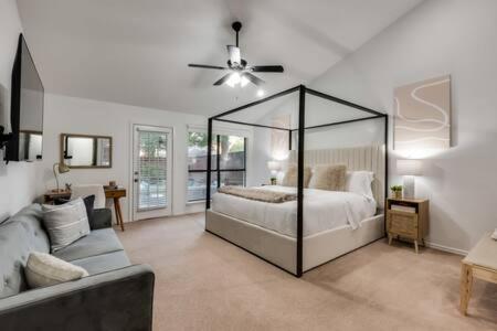 Holiday home Far North Chic Haven Dallas