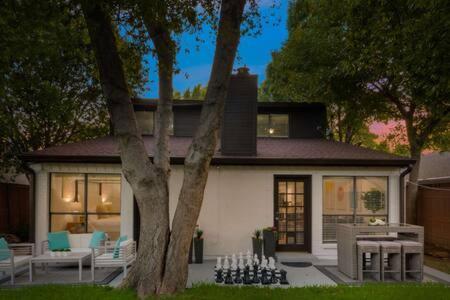 Holiday home Far North Chic Haven Dallas