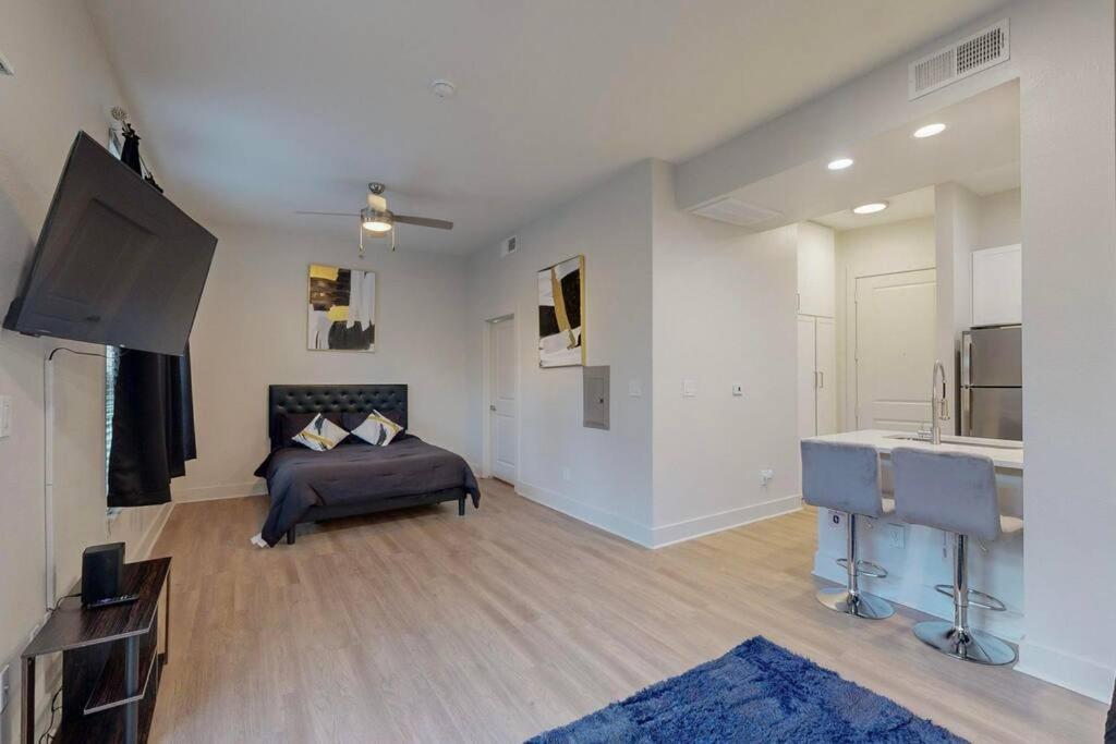 Apartment A Vibe In Deep Ellum! *