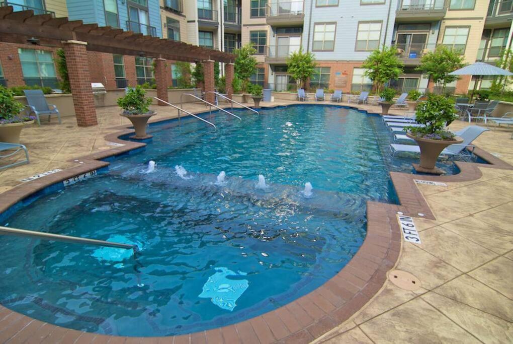 A Vibe In Deep Ellum! Apartment