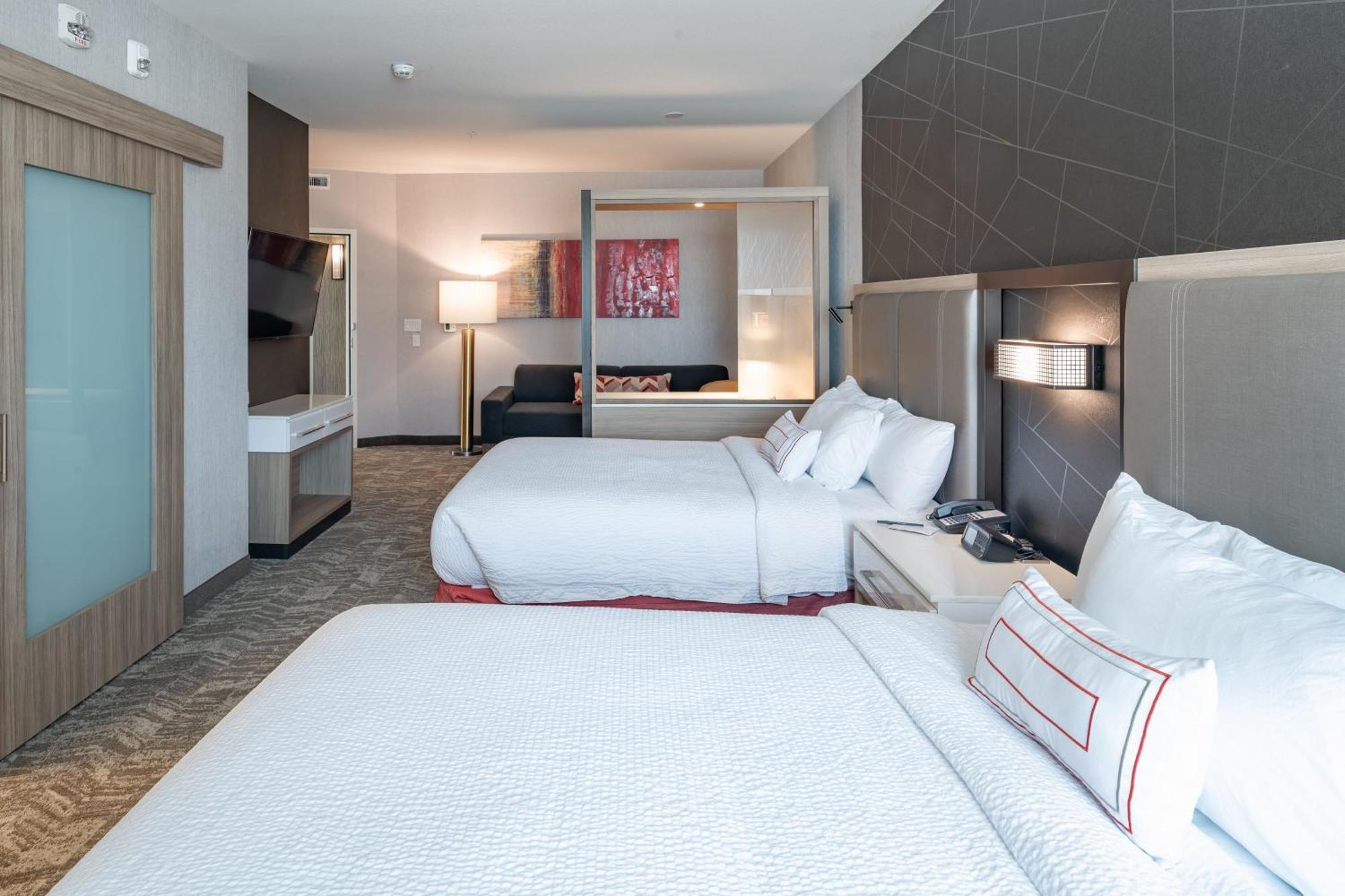 Hotel Springhill Expressway