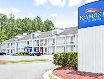 Hotel Baymont By Wyndham Dallas/ Field