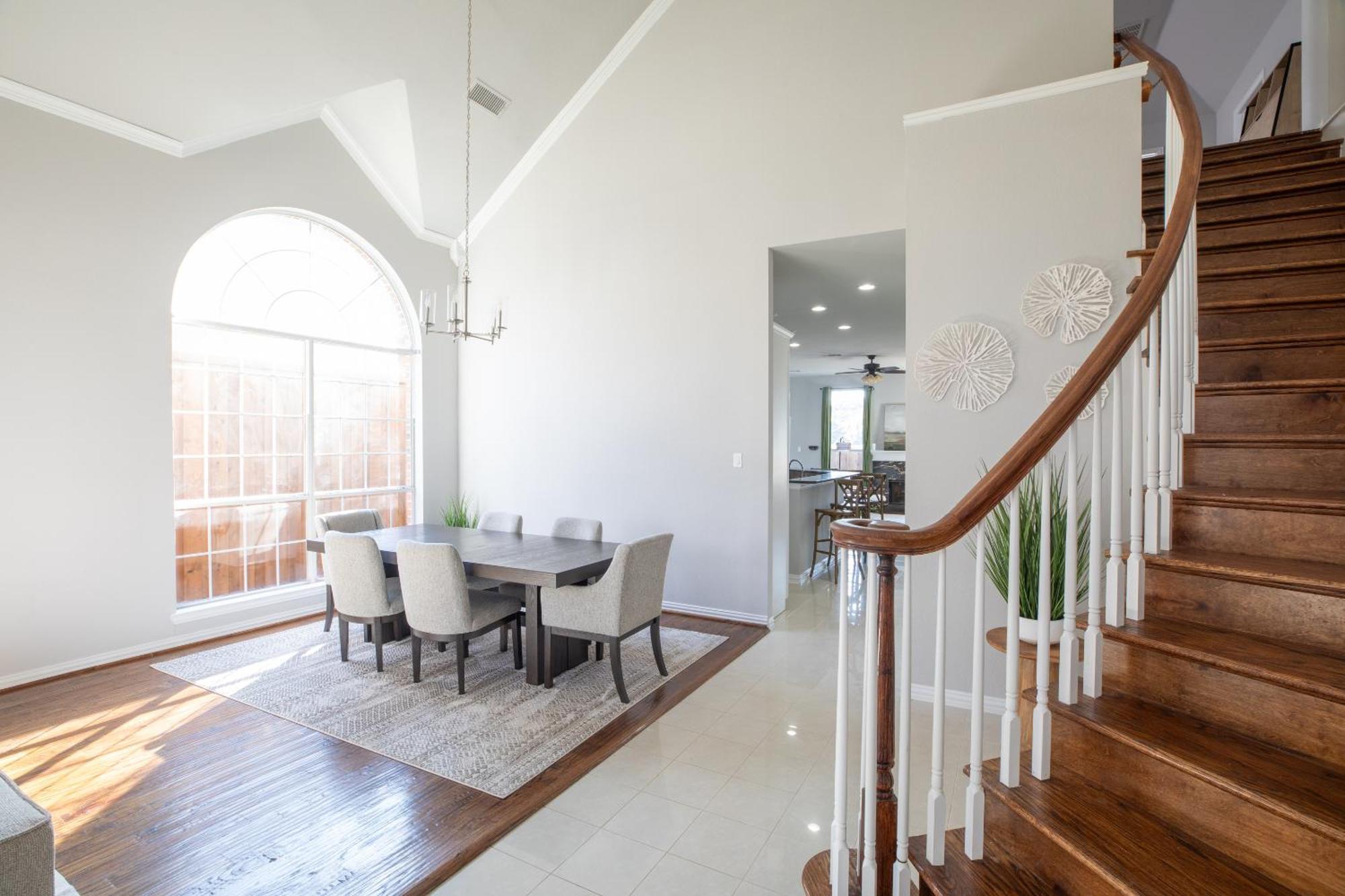 Villa Elegant Executive Escape 3800 Sqft 5 Bedroom *