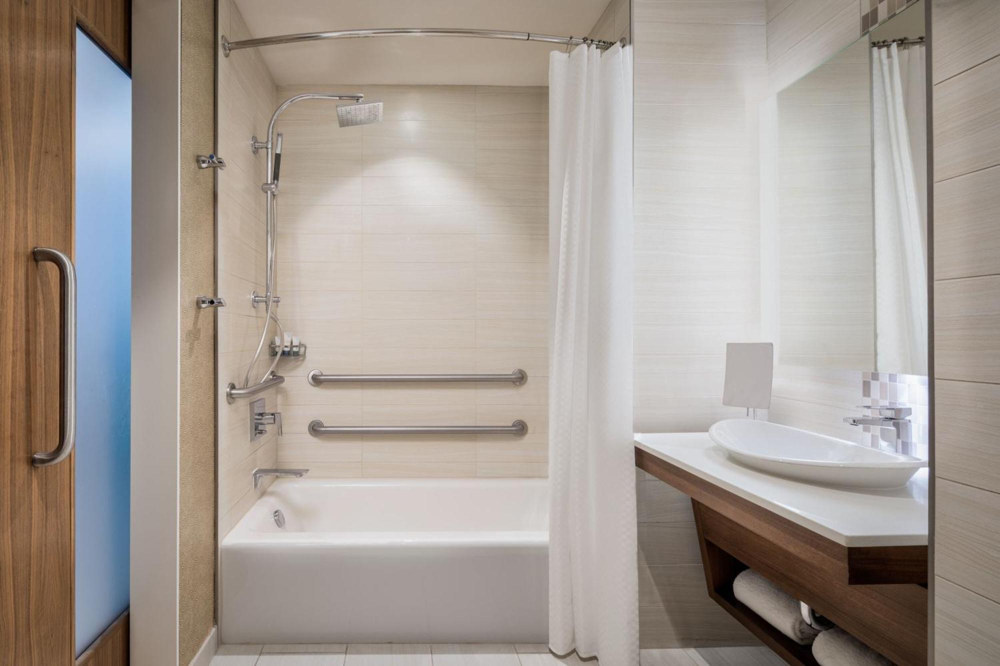 Hotel The Westin Downtown 4*