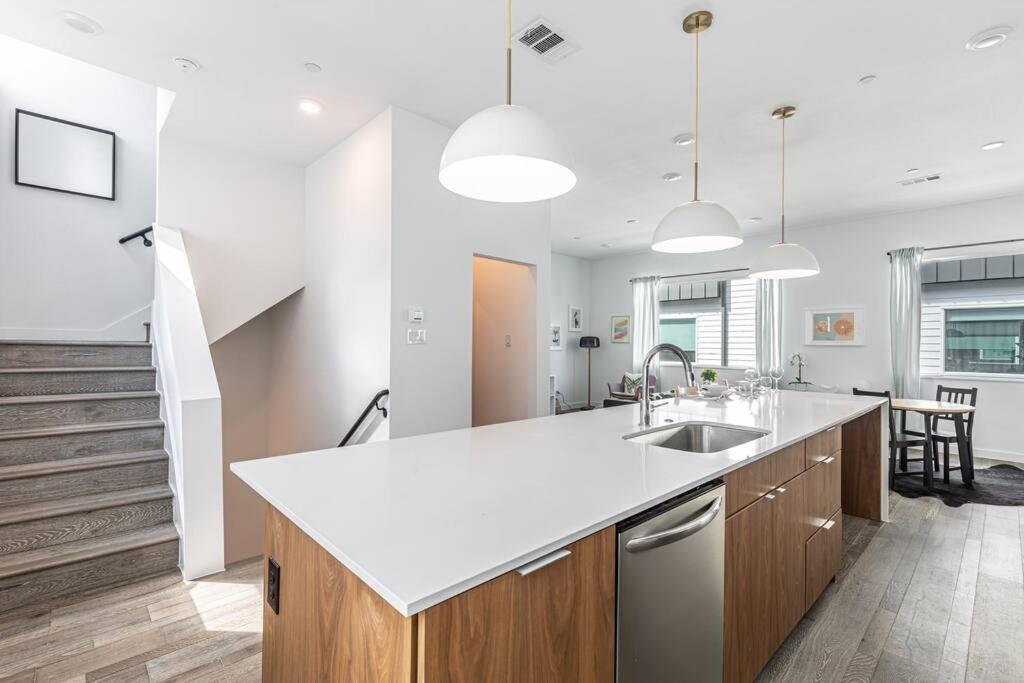 Holiday home Amazing Location Modern 2-bed Townhome Dallas