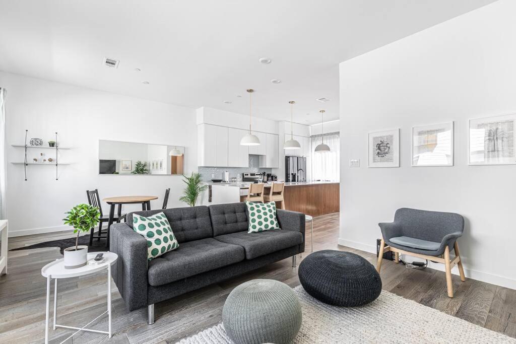 Holiday home Amazing Location Modern 2-bed Townhome