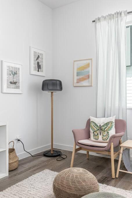 Holiday home Amazing Location Modern 2-bed Townhome