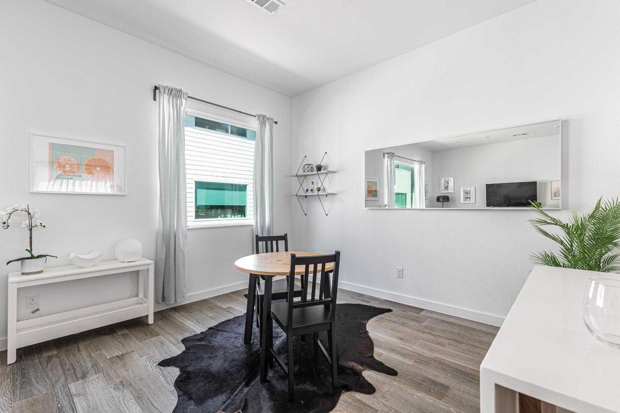 Holiday home Amazing Location Modern 2-bed Townhome Dallas
