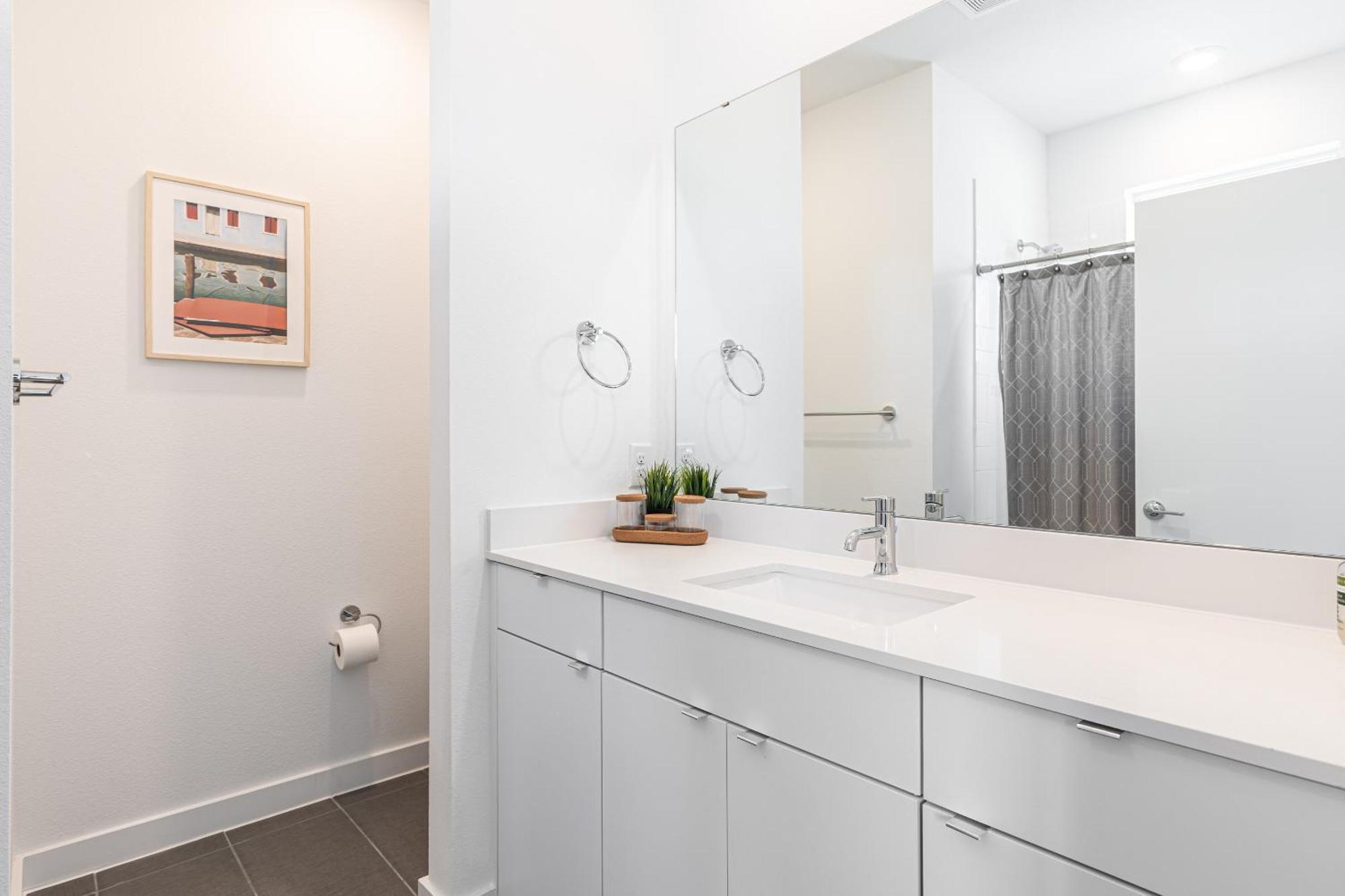 Holiday home Amazing Location Modern 2-bed Townhome *