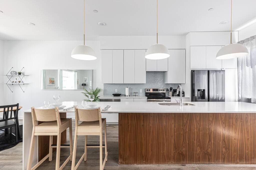 Amazing Location Modern 2-bed Townhome * Dallas