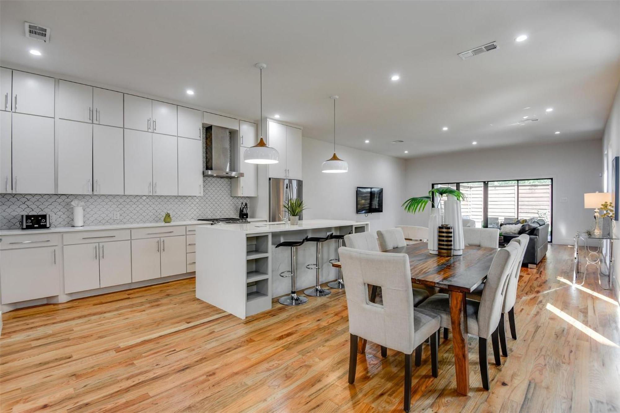 Townhouse Uptown Private Patio Holiday home *